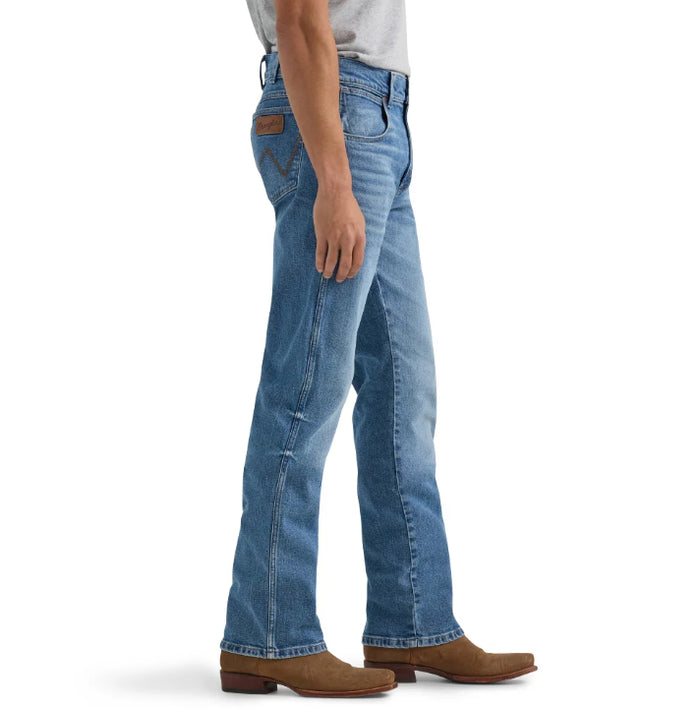 Wrangler Men’s Retro® Nolen Slim Fit Bootcut Jean 112353217