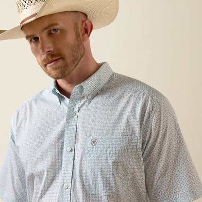Ariat Men's White Geo Print Wrinkle Free Classic Fit Button Short Sleeve Western Shirt 10073700
