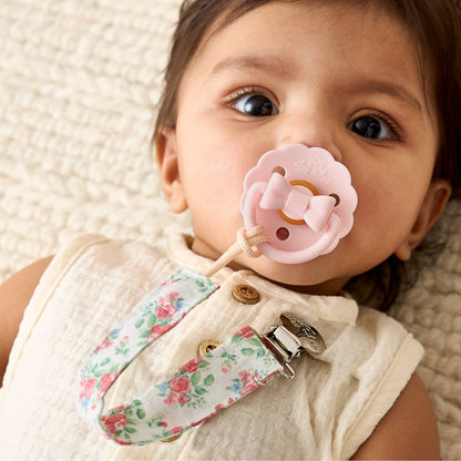 Itzy Clip Fabric Pacifier Strap - Bow Pink
