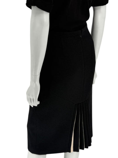 Rena Lange Black Wool Skirt with Contrast Pleated Back Panel – Size 12 (DE 42)
