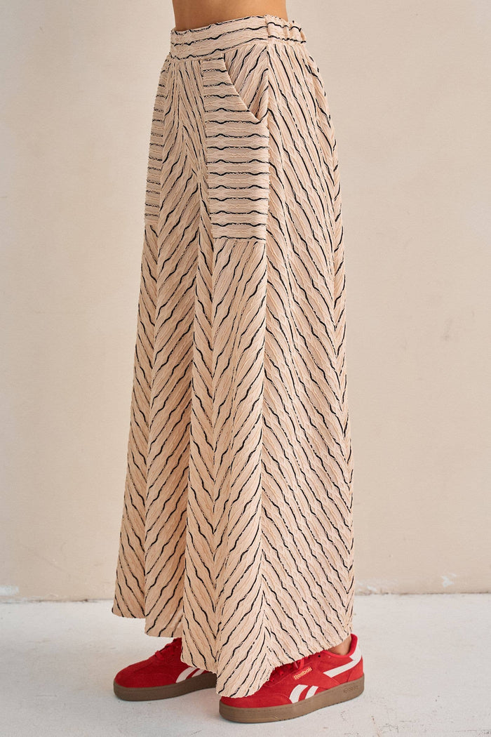 TEXTURED STRIPE WIDE LEG PANTS